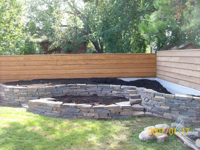 Garden wall with natural stone