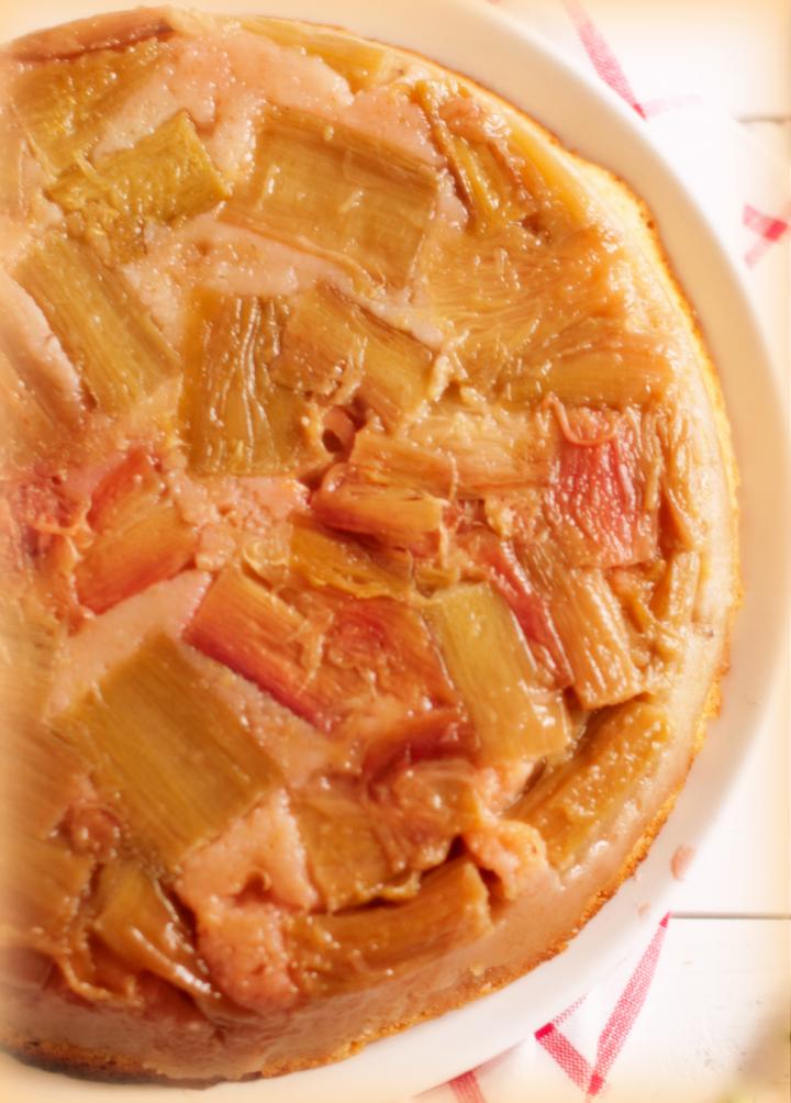 upside_down_rhubarb_pie-2_full_width.jpg