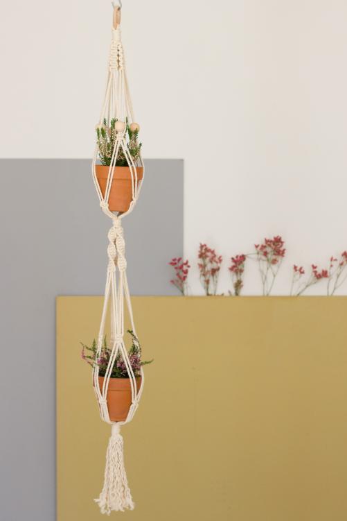knotted-macrame-plant-hangers-gardenista