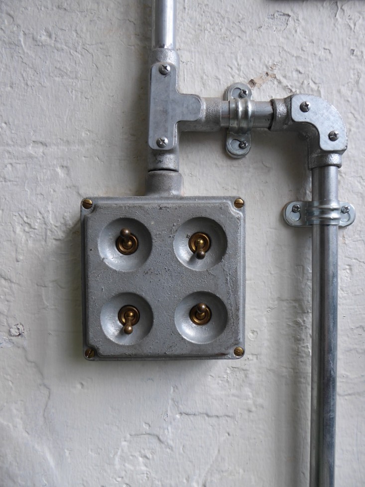 industrial-electric-light-fitting-outlet-ebay-conservatory-archives-gardenista