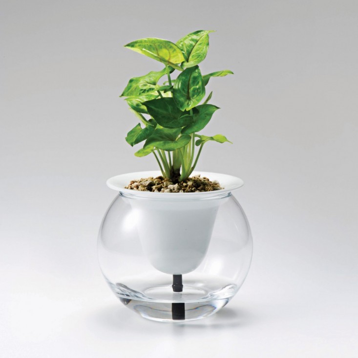 LOTUS_SuiSui_Self_watering_Planter_p1_1__47619.1345453339.1280.1280-733x733