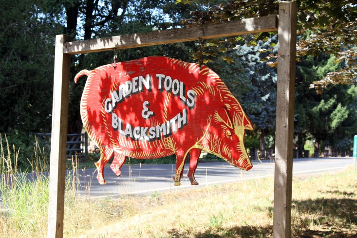 sign red pig garden tool_erin boyle_gardenista