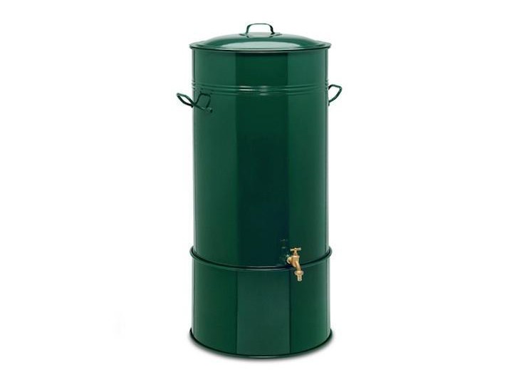 sheet-steel-rain-barrel-manufactum-gardenista