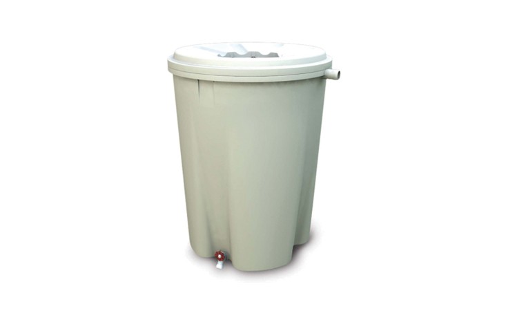 55-gallon-rain-barrel-gardenista