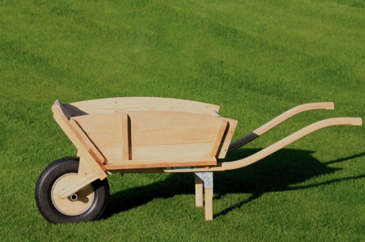 brouette-lamule-cart-gardenista