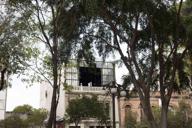 facade of romita restaurant in mexico city by mimi giboin for gardenista
