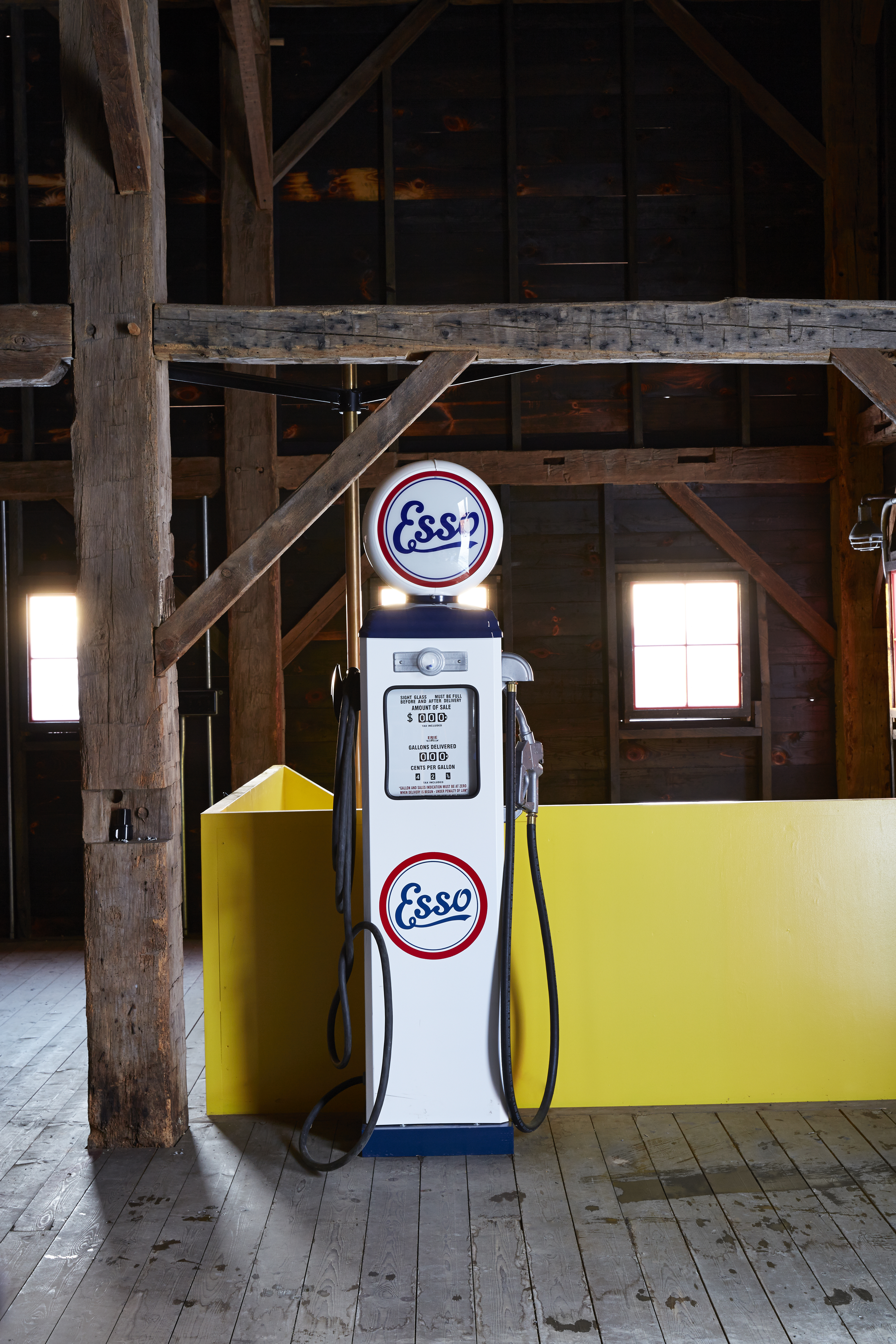 barlis-wedlick-barn-garage-tesla-charging-station-gardenista