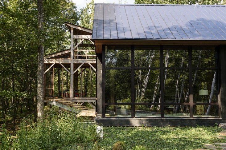 barliswedlick-passive-house-screened-porch-metal-roof-gardenista