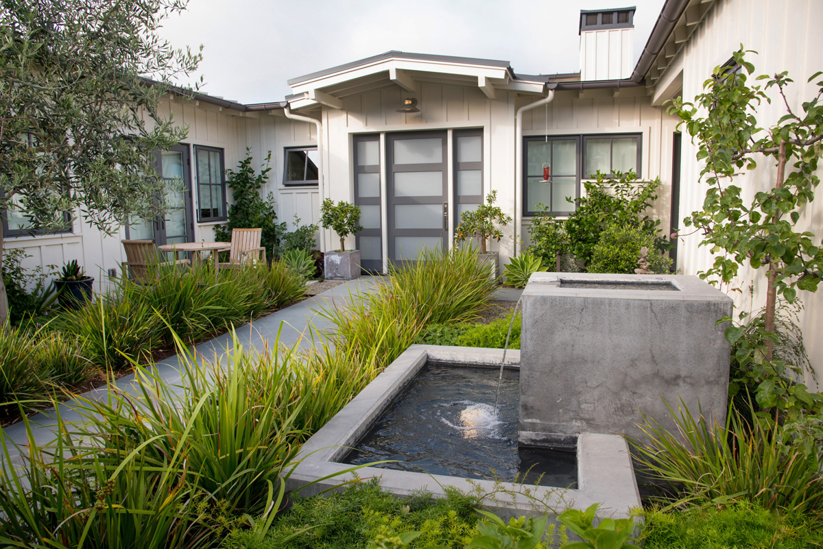 Architects' Garden Privacy Screens | Gardenista