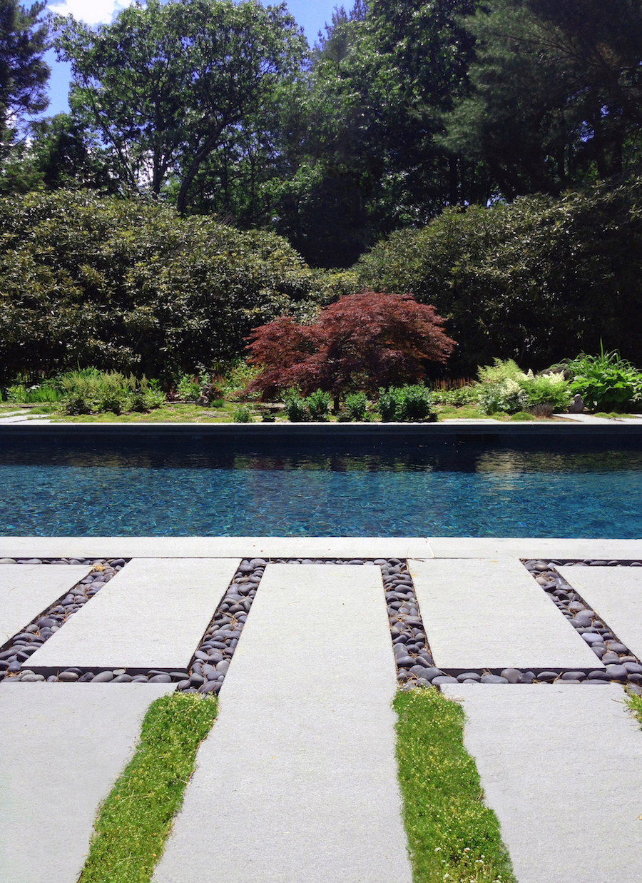 Moss Ledge Pool by O'Neill Rose Architects | Gardenista