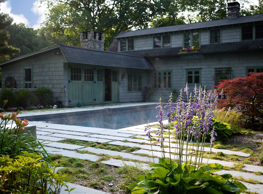 Moss Ledge Pool by O'Neill Rose Architects | Gardenista