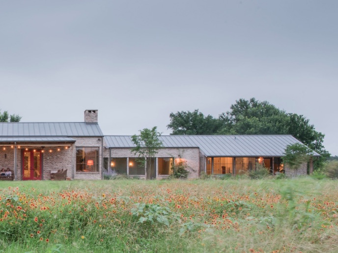 Texas River Ranch by Hugh Jefferson Randolph | Gardenista 