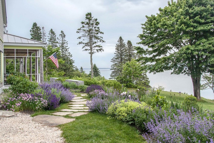 16-Matthew-Cunningham-Landscape-Design-Clamshell-Alley-purple-perennials-flag-driveway-gardenista