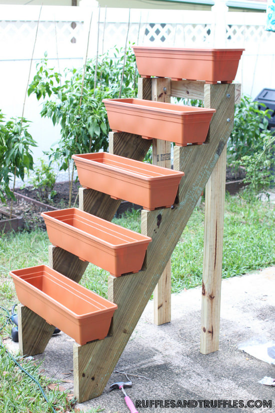 DIY-Vertical-Planter-6