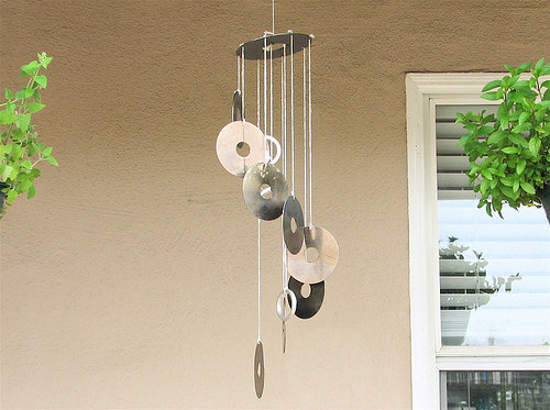 Hard drive wind chimes