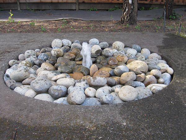 dissappearing garden fountain