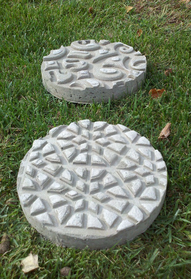 concrete stepping stones