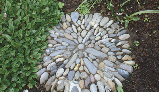 diy pebble mosaic
