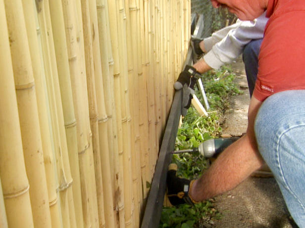 0150832_02-Installing-bamboo-fence_s4x3_lg