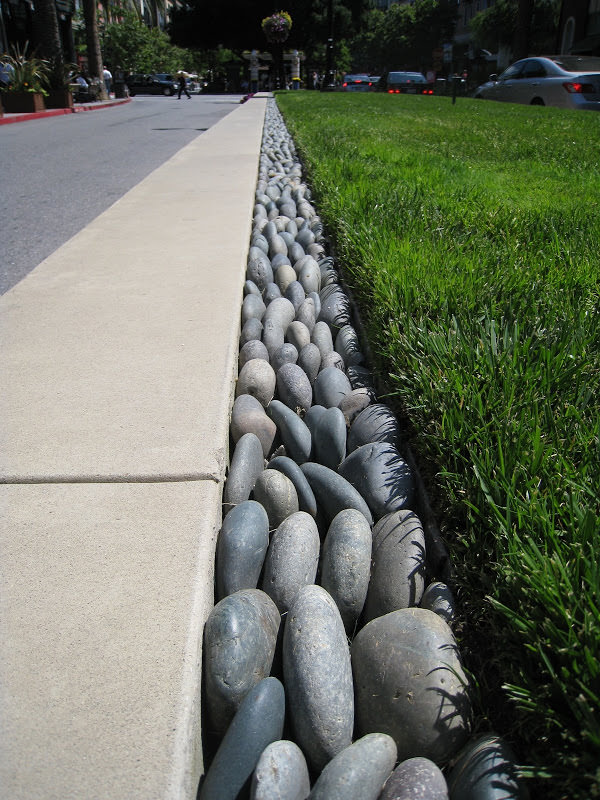 garden edging with stones