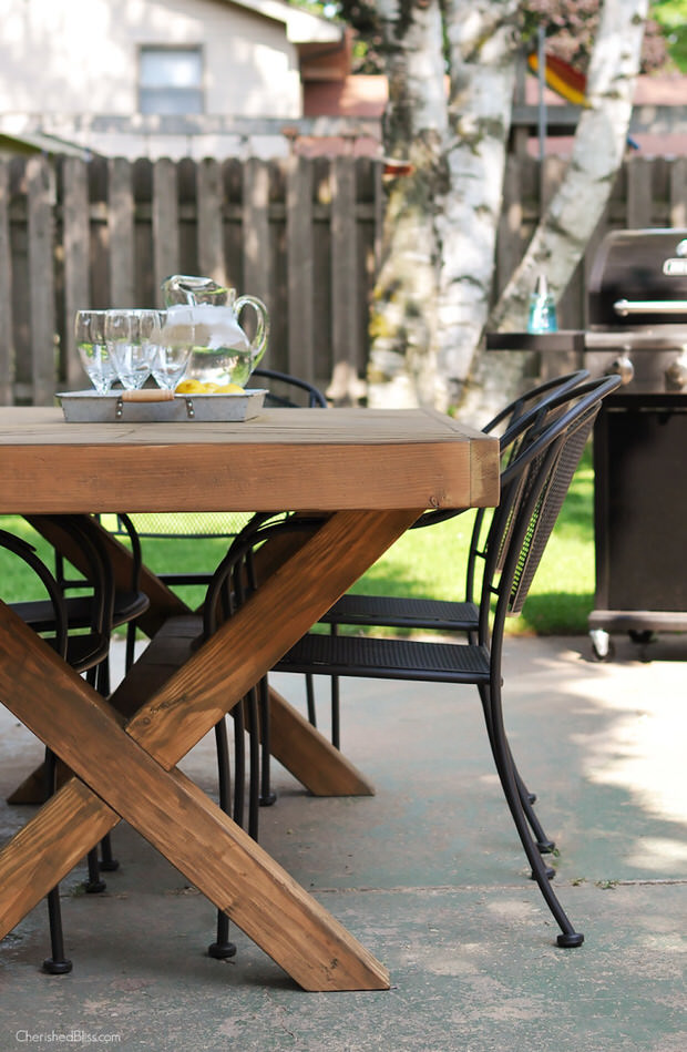DIY outdoor dining tables-3