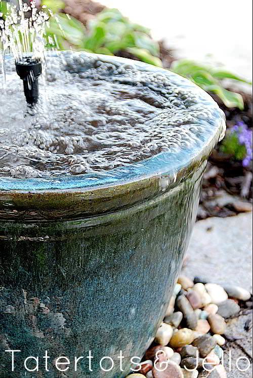 closeup-of-recirculating-water-fountain
