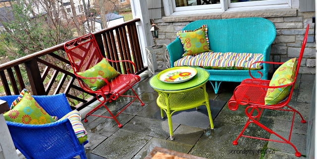 Colorful outdoor patio furniture White Wicker Iron Patio Spray Paint Makeover 3