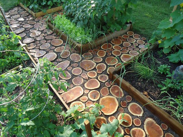 Wood slice garden path