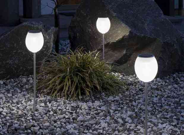 outdoor solar lights